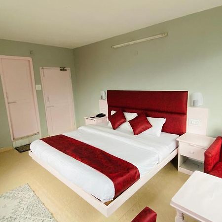 Hotel Meadows View, Near Mall Road Manali Exterior foto